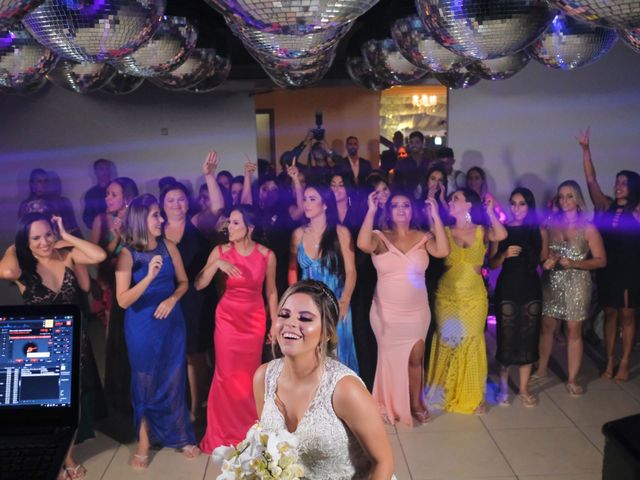 O casamento de Lucas e Ana Flávia em Belo Horizonte, Minas Gerais 147