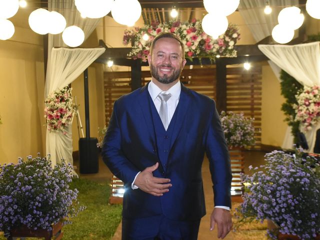 O casamento de Fernando  e Tatiane em Belo Horizonte, Minas Gerais 35