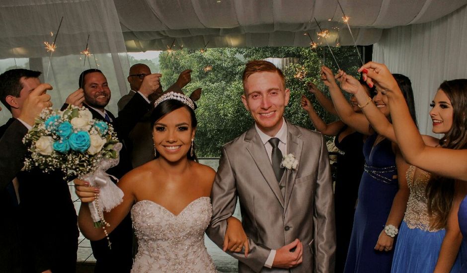 O casamento de Fabricio e Beatriz  em Itapema, Santa Catarina