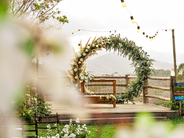 O casamento de Rodolfo e Jade em Alto Jequitibá, Minas Gerais 16