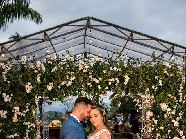 O casamento de Rodolfo e Jade em Alto Jequitibá, Minas Gerais 22