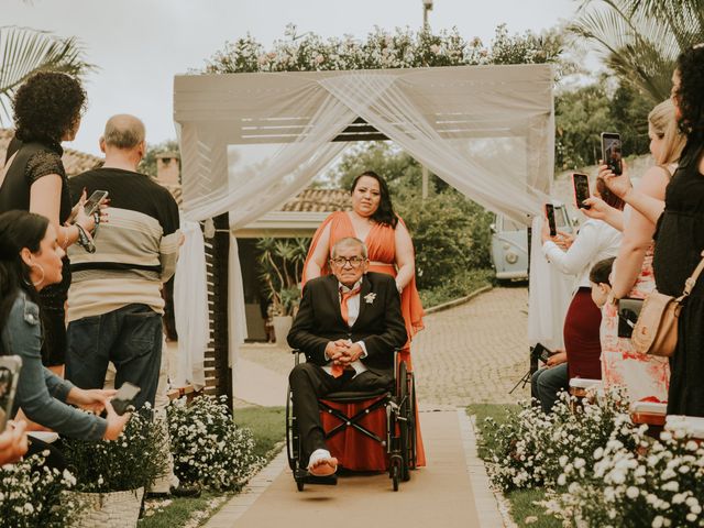 O casamento de Enon e Silvania em Cotia, São Paulo Estado 31