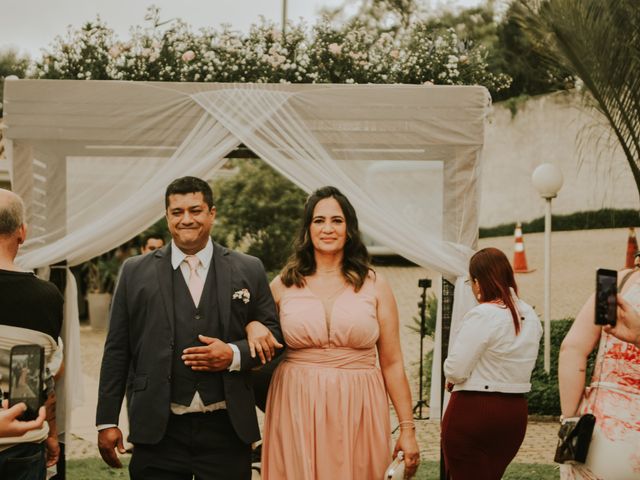 O casamento de Enon e Silvania em Cotia, São Paulo Estado 46