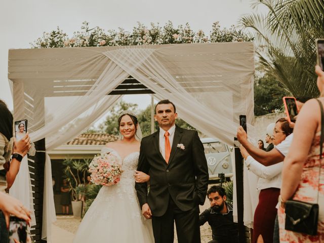 O casamento de Enon e Silvania em Cotia, São Paulo Estado 118