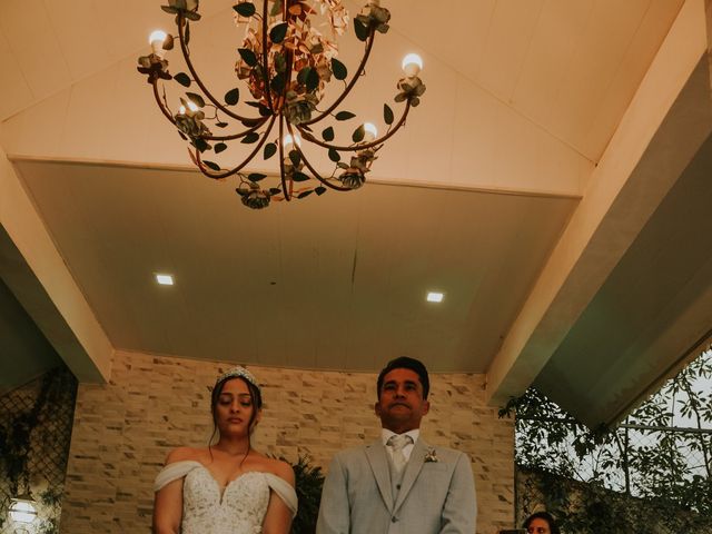 O casamento de Enon e Silvania em Cotia, São Paulo Estado 221
