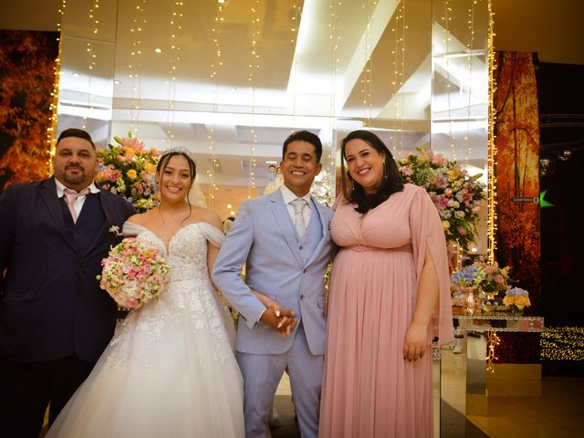 O casamento de Enon e Silvania em Cotia, São Paulo Estado 523