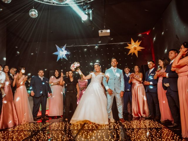 O casamento de Enon e Silvania em Cotia, São Paulo Estado 659