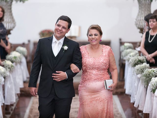 O casamento de Danilo e Ana Claudia em Goiânia, Goiás 32