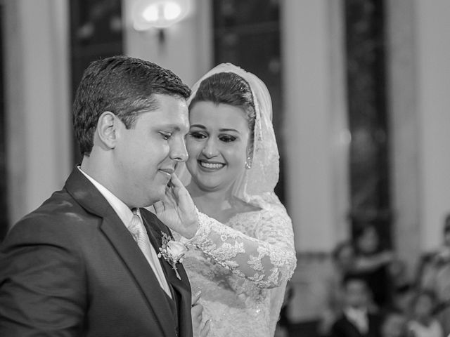 O casamento de Danilo e Ana Claudia em Goiânia, Goiás 39