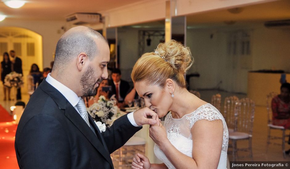 O casamento de Sebastian e Lenna em São Luís, Maranhão