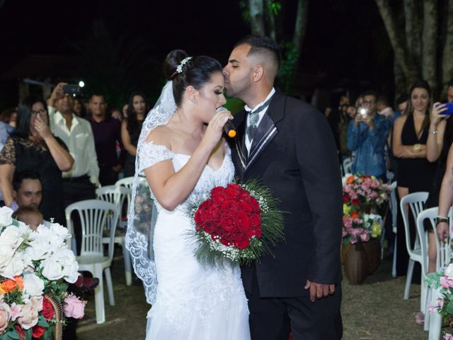 O casamento de João Ricardo e Viviane Torres em Betim, Minas Gerais 13