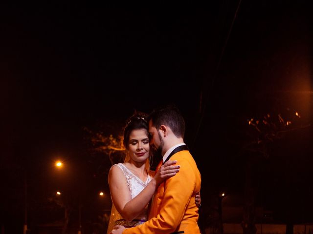 O casamento de Tarcilio e Natiele em Guarujá, São Paulo Estado 21