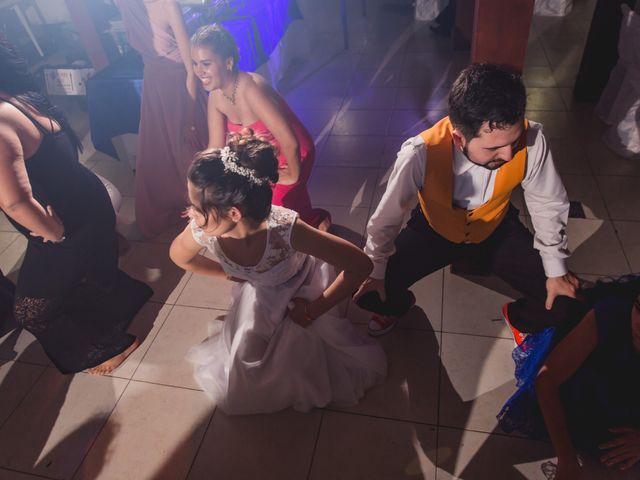 O casamento de Tarcilio e Natiele em Guarujá, São Paulo Estado 42