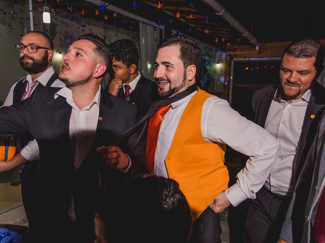 O casamento de Tarcilio e Natiele em Guarujá, São Paulo Estado 50