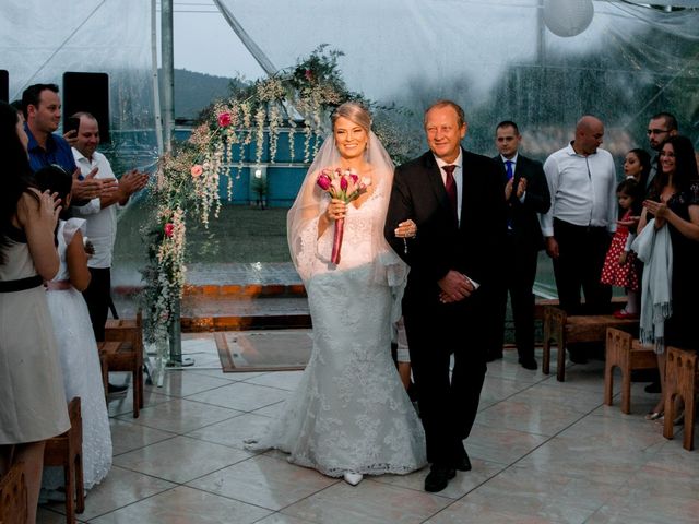 O casamento de Rafael e Vanessa em Viamão, Rio Grande do Sul 25