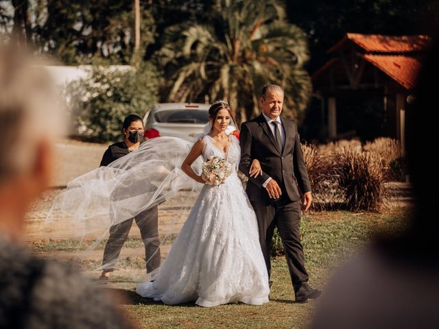 O casamento de Camilla e Gustavo em Curitiba, Paraná 40