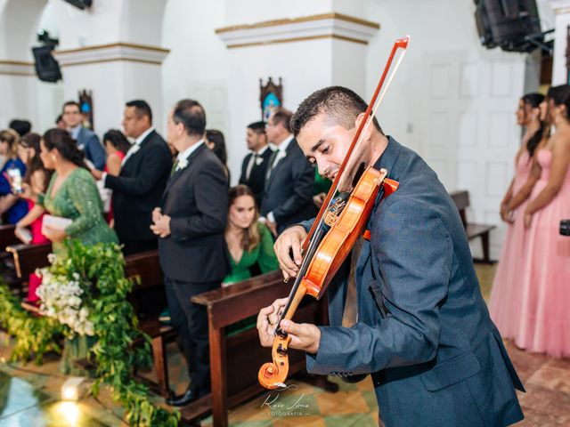 O casamento de Walter  e Michelle  em Beberibe, Ceará 29