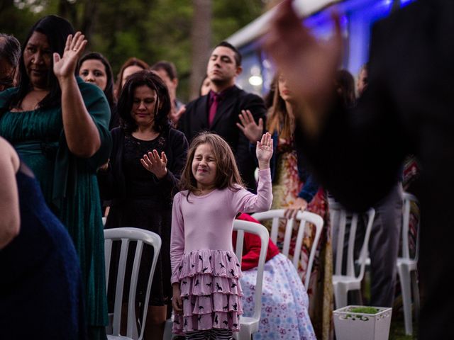 O casamento de Gesiel e Hellen em Curitiba, Paraná 33