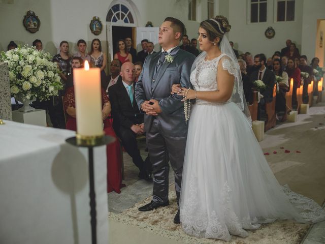 O casamento de Uiliam e Larissa em Camboriú, Santa Catarina 45