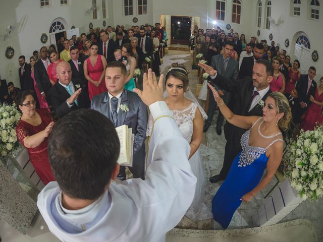 O casamento de Uiliam e Larissa em Camboriú, Santa Catarina 48