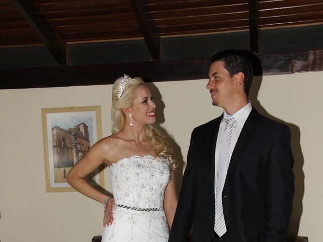 O casamento de André e Angela  em Cotia, São Paulo Estado 24