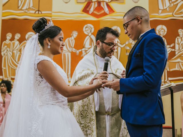 O casamento de Leonardo e Taína em Carapicuíba, São Paulo Estado 30