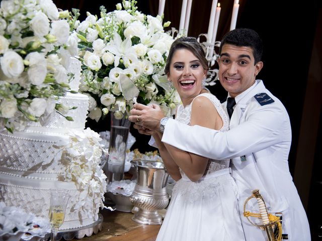 O casamento de Rubens e Renata  em Brasília, Distrito Federal 10