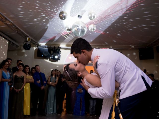 O casamento de Rubens e Renata  em Brasília, Distrito Federal 13