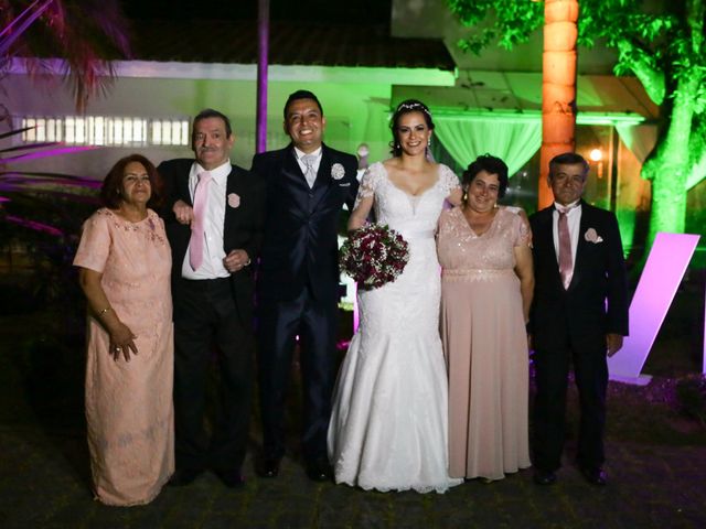 O casamento de Douglas e Valmiria em Cotia, São Paulo Estado 91
