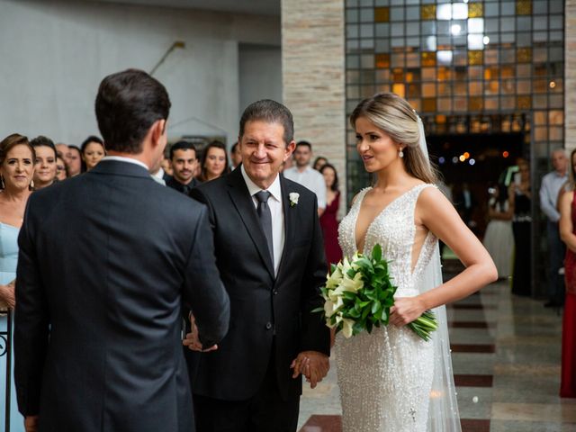 O casamento de Adriano e Letícia em Cláudio, Minas Gerais 21
