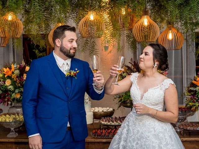 O casamento de Lucas e Amanda em Piraquara, Paraná 127