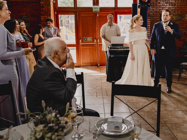 O casamento de Sadoval e Luiza em Porto Alegre, Rio Grande do Sul 35