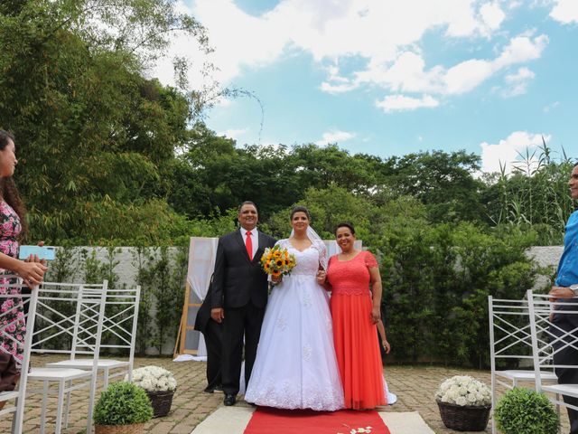 O casamento de Davi e Sabrina em Embu, São Paulo 24