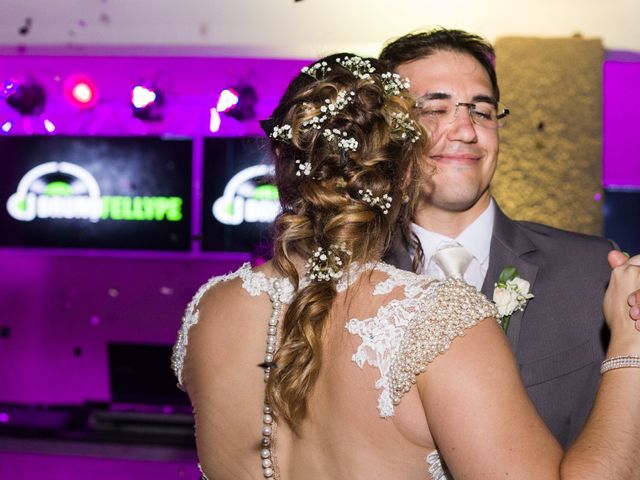 O casamento de Leandro e Viviane em Camaragibe, Pernambuco 71