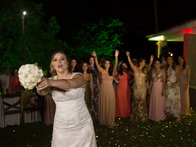 O casamento de Leandro e Viviane em Camaragibe, Pernambuco 77