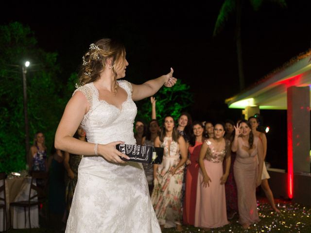 O casamento de Leandro e Viviane em Camaragibe, Pernambuco 83