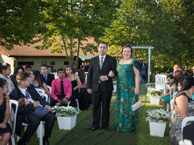 O casamento de Stefany e Jhonison em Curitiba, Paraná 17