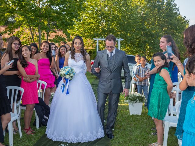 O casamento de Stefany e Jhonison em Curitiba, Paraná 36