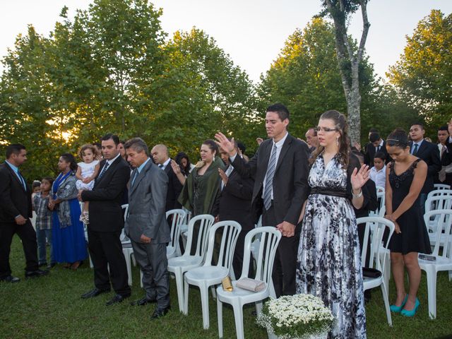 O casamento de Stefany e Jhonison em Curitiba, Paraná 73