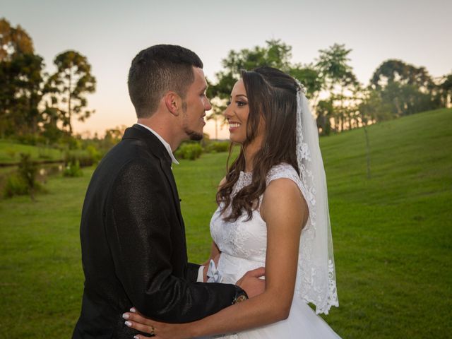 O casamento de Stefany e Jhonison em Curitiba, Paraná 77