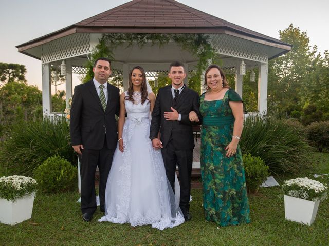 O casamento de Stefany e Jhonison em Curitiba, Paraná 79