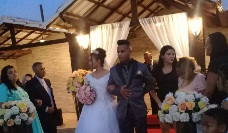 O casamento de Everton Alves  e Deise Martins  em Ibirité, Minas Gerais