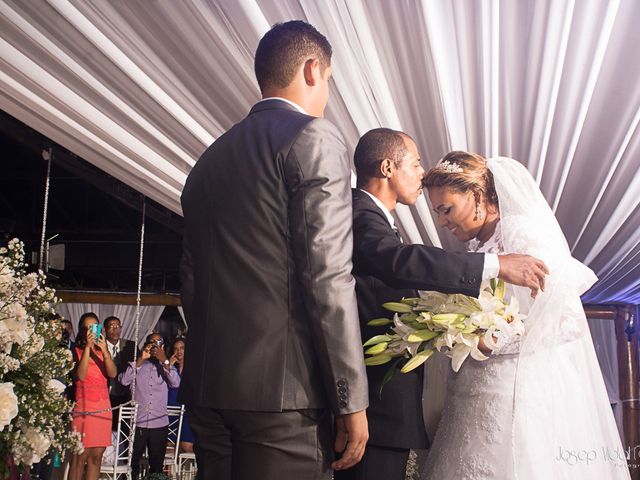 O casamento de Rafael e Débora em Lauro de Freitas, Bahia 16