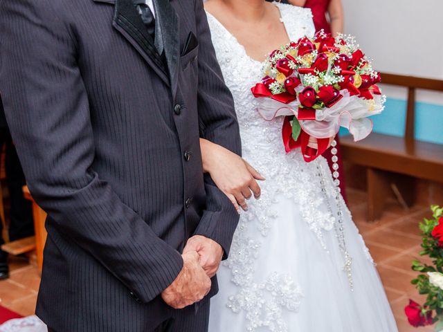 O casamento de Claudio e Daiana em Capetinga, Minas Gerais 16