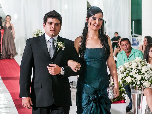 O casamento de Eli Jr e Elisangela em Piúma, Espírito Santo 23