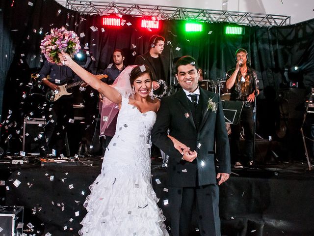 O casamento de Eli Jr e Elisangela em Piúma, Espírito Santo 69