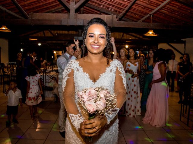 O casamento de Daniele e Felipe em Ibirité, Minas Gerais 34