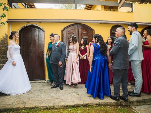 O casamento de Guilherme e Elyfas em Cotia, São Paulo Estado 36
