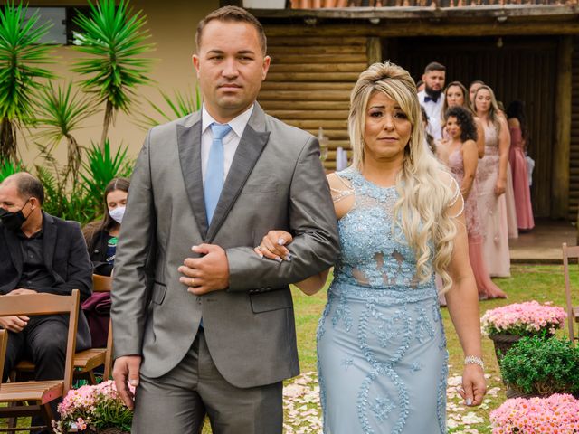 O casamento de Douglas e Pamela em Colombo, Paraná 21