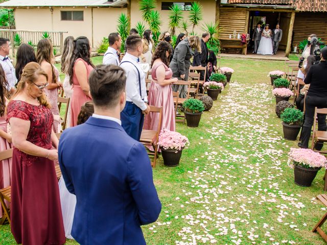 O casamento de Douglas e Pamela em Colombo, Paraná 28